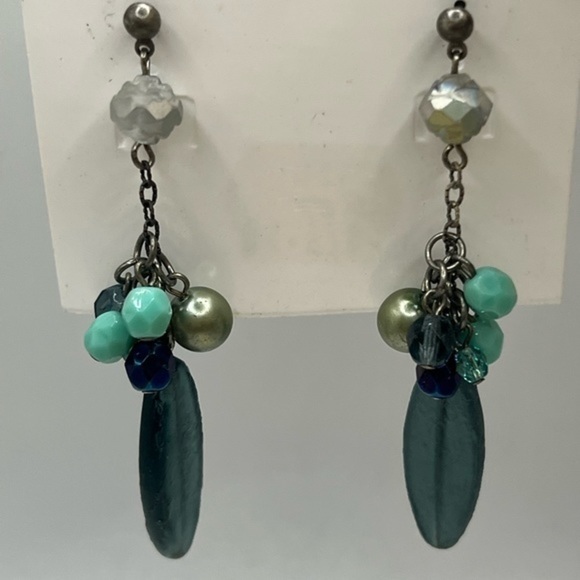 GORGEOUS Sea‎ Glass Bead Post Pierced Earrings Sea Foam Green Colors Beach Glass - Picture 3 of 6